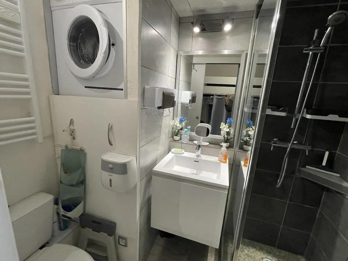 Studio 24M2 - Parking - Clim - Piscine - Mer A 100M Roquebrune-sur-Argens Apartment
