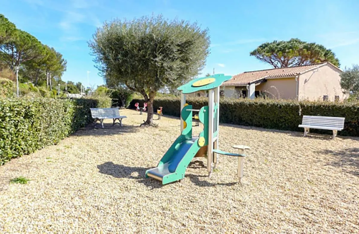 Studio 24M2 - Parking - Clim - Piscine - Mer A 100M Roquebrune-sur-Argens Apartment
